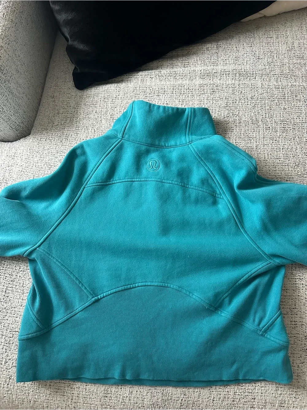 lululemon athletica cropped half
